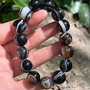 12mm banded agate‎ bracelet